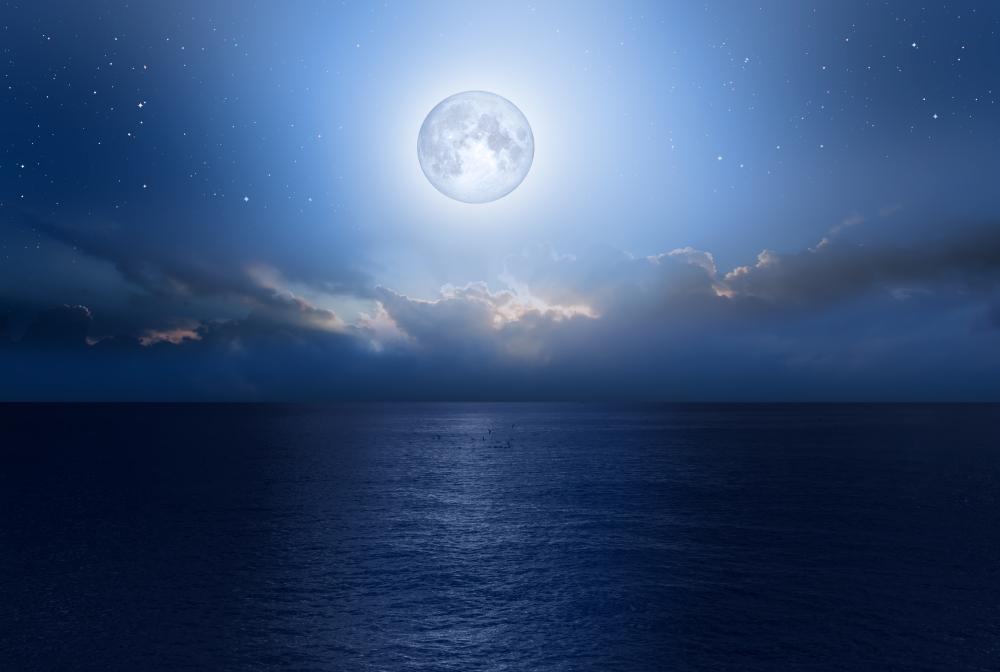 Aquarius Full Moon August 2019 - Sacred Light Soundbaths and Crystals