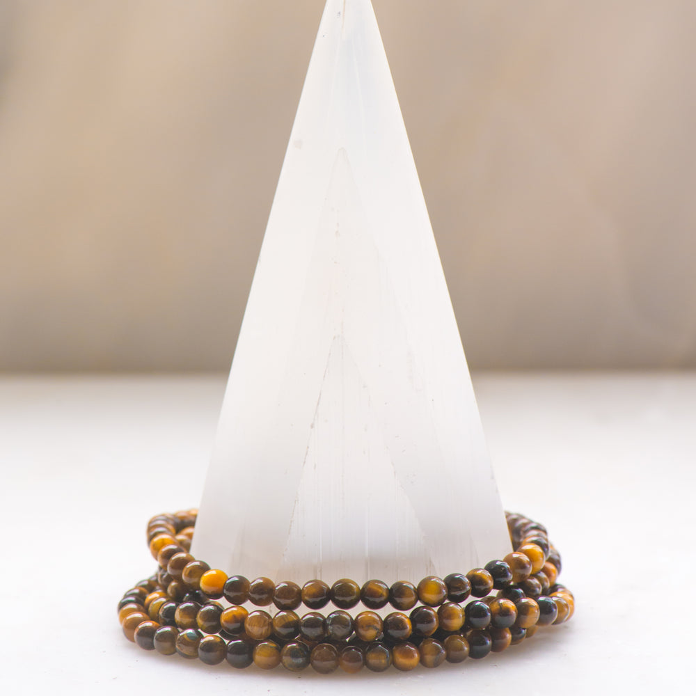 
                
                    Load image into Gallery viewer, Tiger&amp;#39;s Eye Dainty Bracelet
                
            